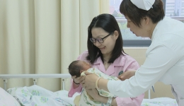 母親節(jié)的“新生兒” 是媽媽最好的“禮物”