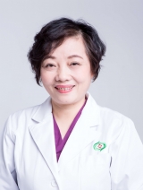 熊小英