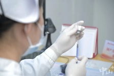 越“放纵”越伤宫颈！这4种性生活方式，很多女生天天踩