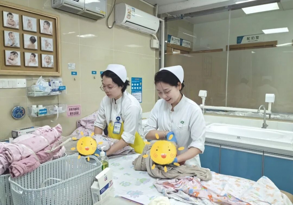 新春迎新生｜大年初一，中山“马宝宝”来贺岁啦！