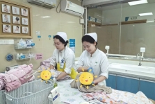 新春迎新生｜大年初一，中山“马宝宝”来贺岁啦！