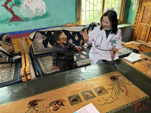 市博爱医院援藏医生张丽：为雪域高原儿童托起“生命蓝天”