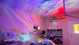 谁说生娃只能硬扛？这家产房抬头见星河、转身有拥抱，顺产都变容易了